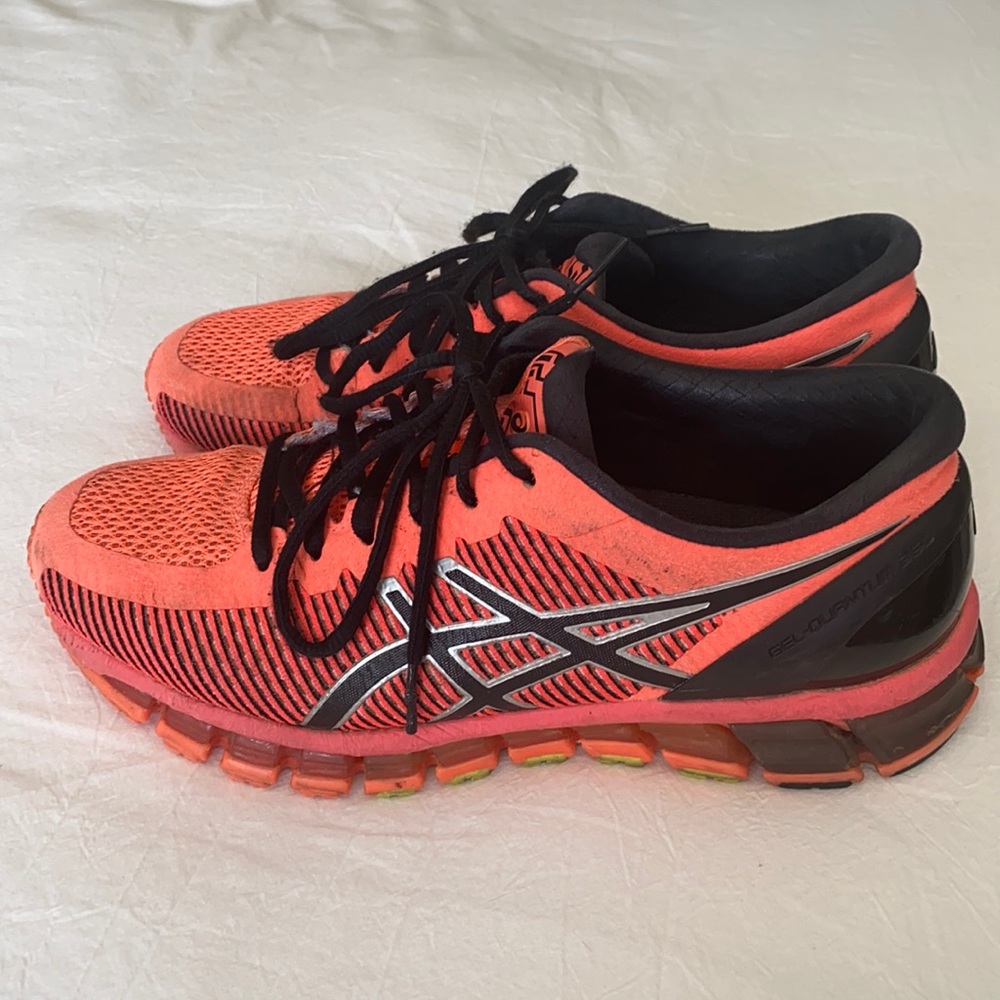 Running shoes ASICS